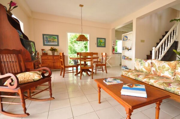 Villa Poinciana Photo 2