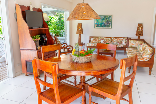 Roomy living area with indoor dining area